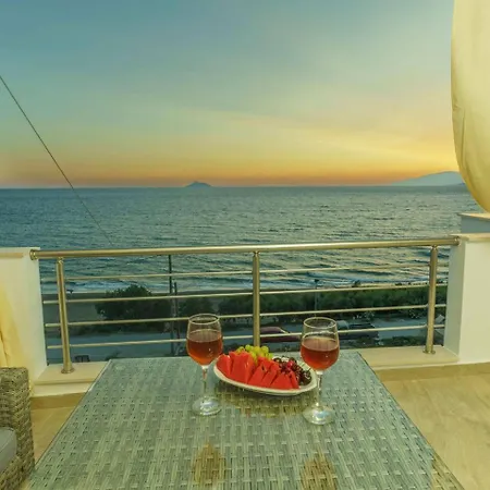 Cocoscape Seaside Suite, With Sea View Appartamento Kalamaki (Heraklion)